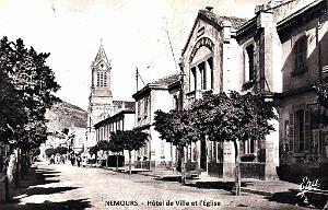 Nemours Rue Gambetta - Hotel de ville et eglise